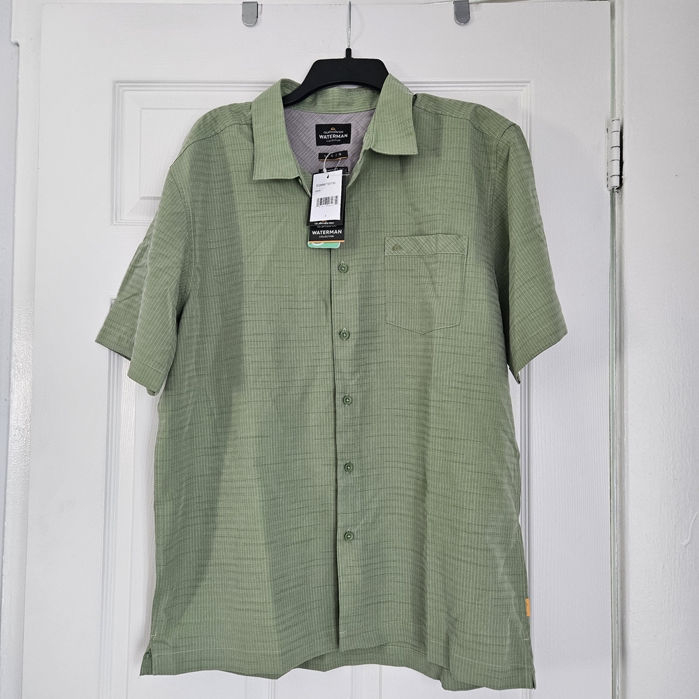 Quiksilver Sage Green Button Down Shirt